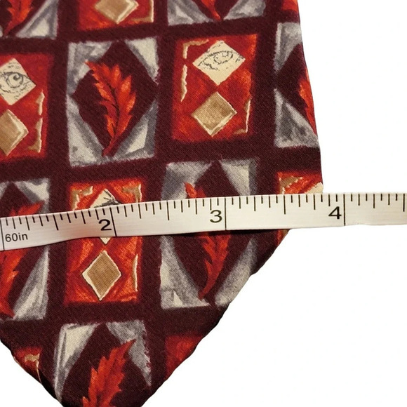 J. GARCIA Men's 100% Silk Tie Landscape with Eye Collection Ten Red Feathers - Picture 8 of 8